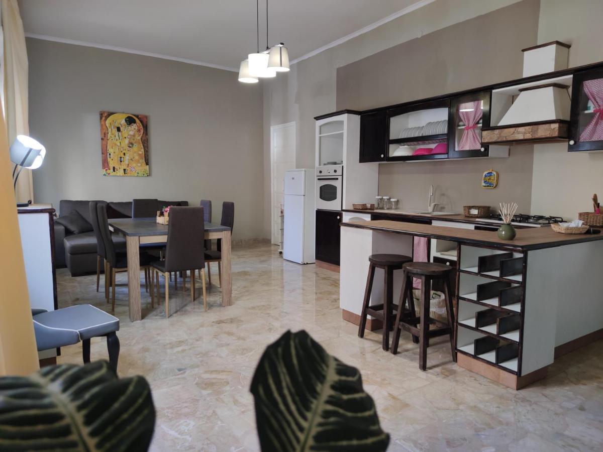 Appartamenti Ai Giardini Palermo Ruang foto